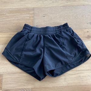 Lululemon shorts - Hottie hots - color black- size 4 tall